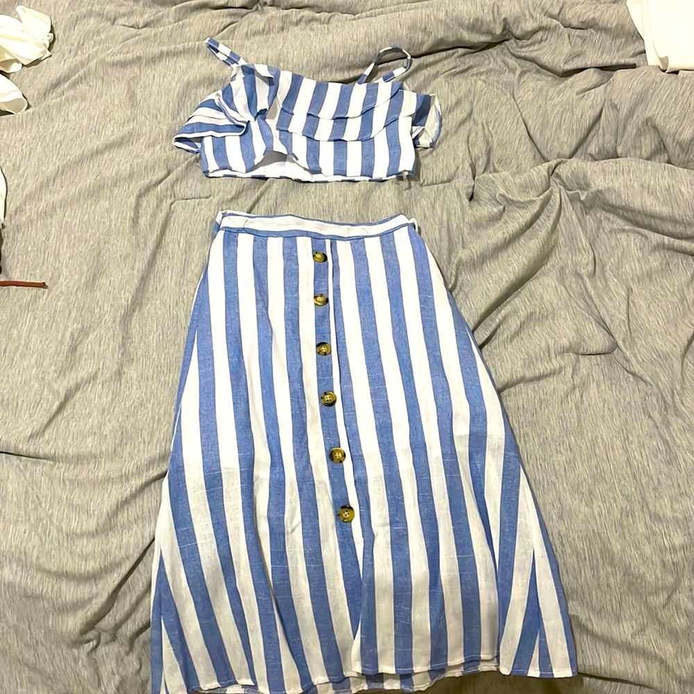cute white and blue striped matching set